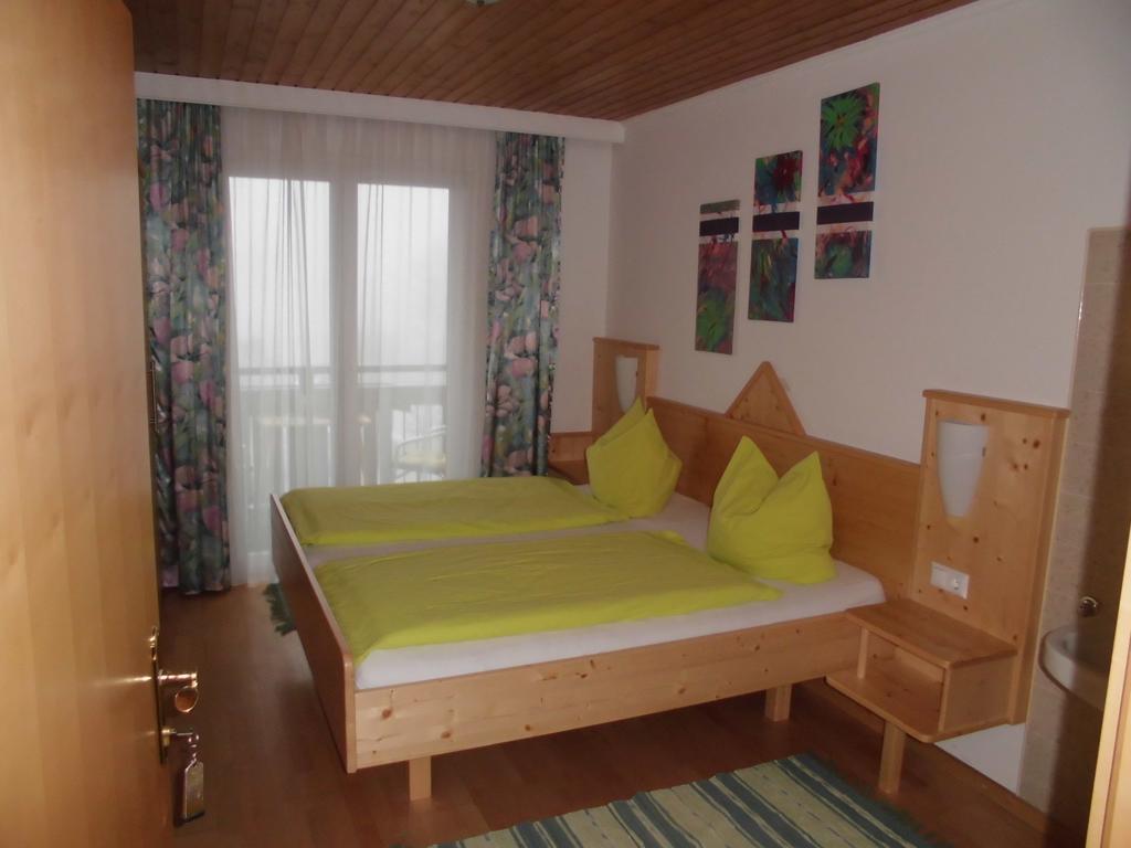 Pension & Ferienwohnung Dullnig Гмюнд Номер фото