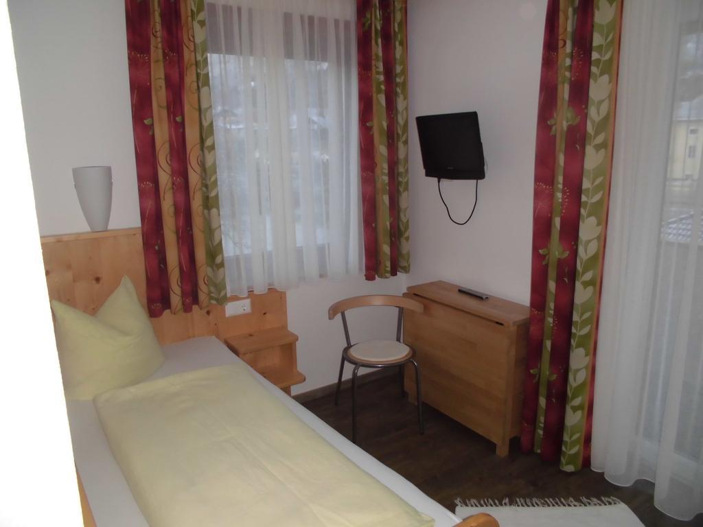 Pension & Ferienwohnung Dullnig Гмюнд Экстерьер фото