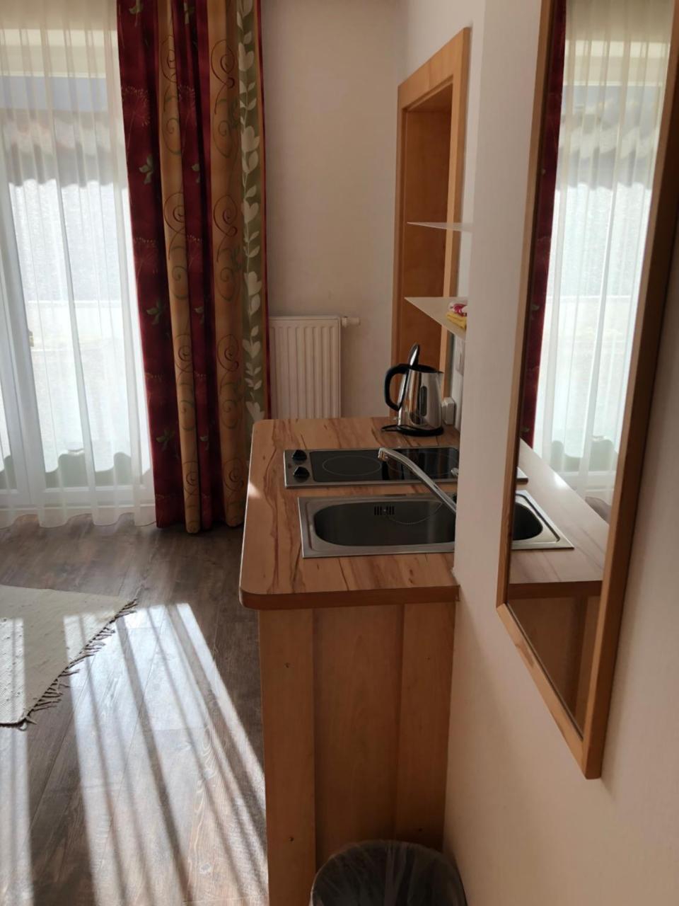 Pension & Ferienwohnung Dullnig Гмюнд Экстерьер фото